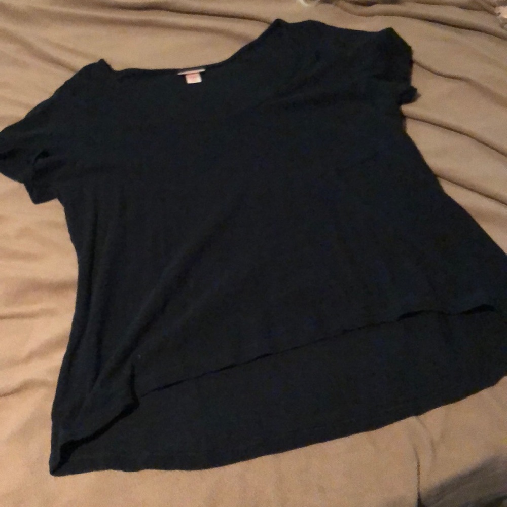 X lg, Black crop top with high low hem, pocket tee